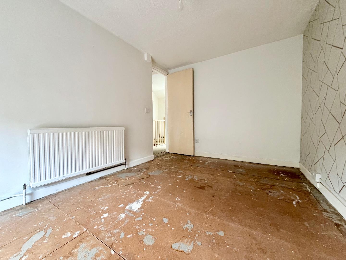 Tynewydd Row, Ogmore Vale, Bridgend County Borough, CF32 7EH